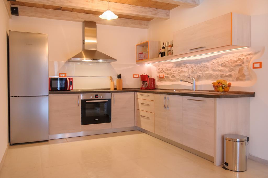 Apartments Borgo 8 Tar-Vabriga ภายนอก รูปภาพ
