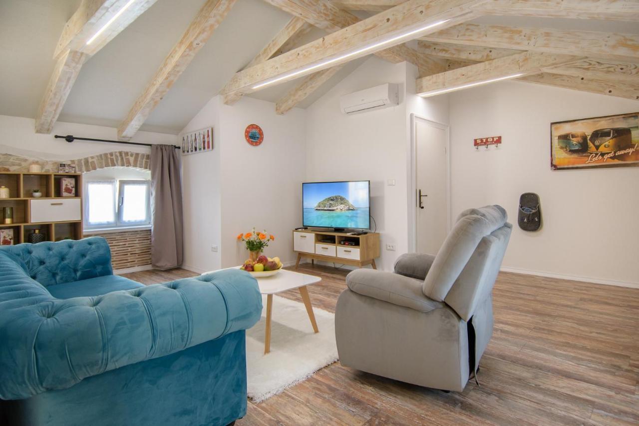 Apartments Borgo 8 Tar-Vabriga ภายนอก รูปภาพ