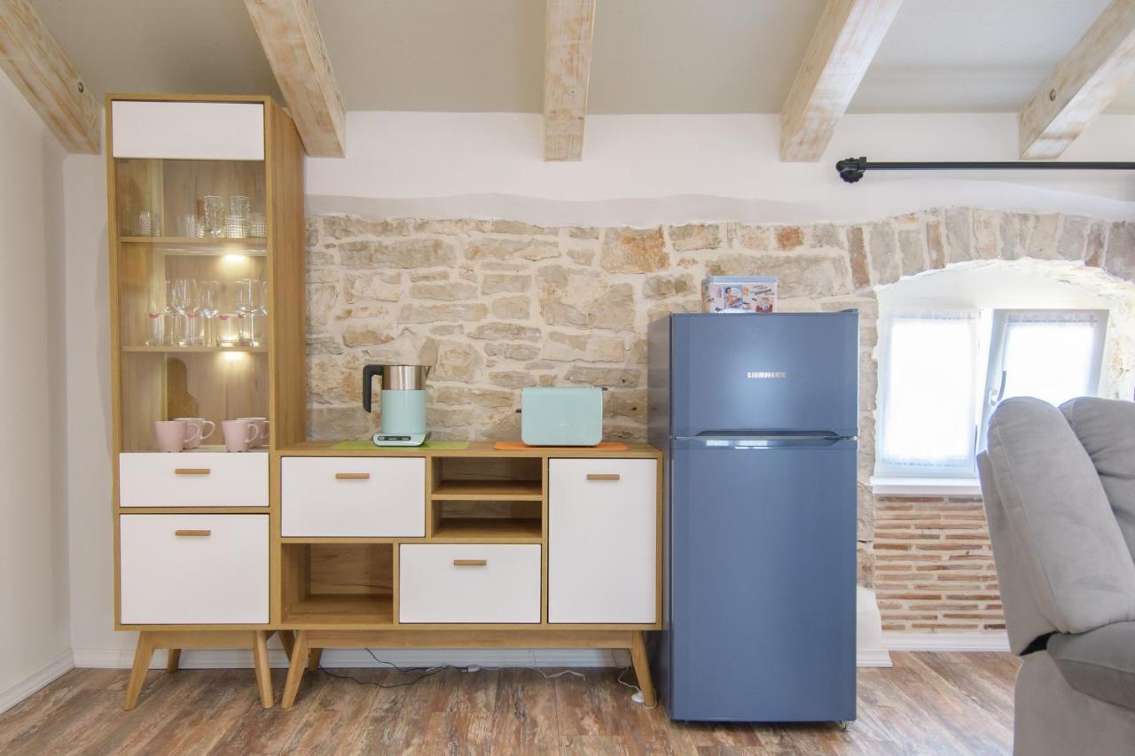 Apartments Borgo 8 Tar-Vabriga ภายนอก รูปภาพ