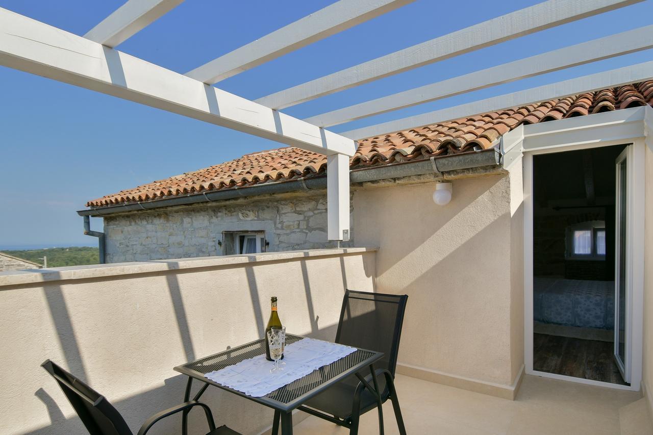 Apartments Borgo 8 Tar-Vabriga ภายนอก รูปภาพ